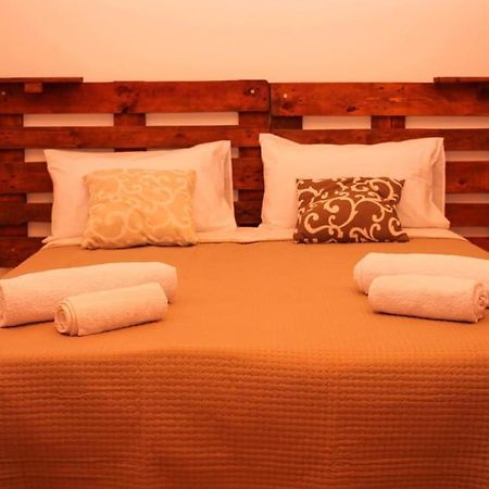 A Rizzilla Guest House Nicotera Exterior foto